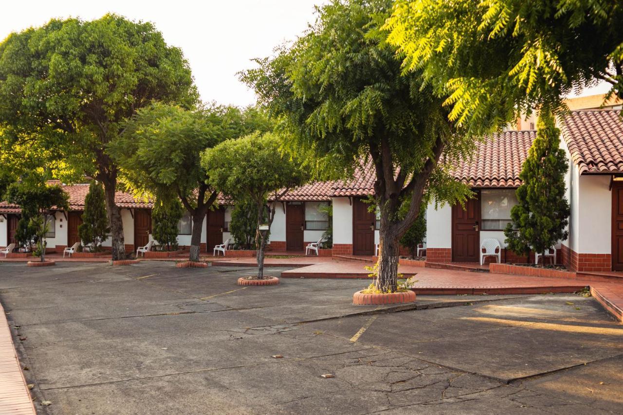 Hotel Faranda Bolivar Cucuta, A Member Of Radisson Individuals Екстер'єр фото